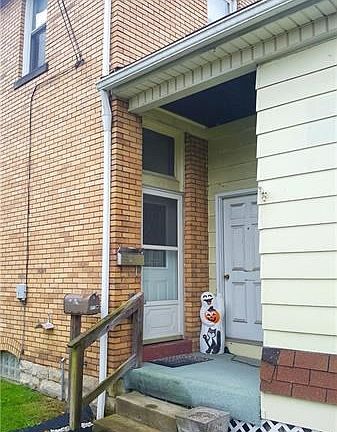 Separate entrances for 1st and 2nd floors.