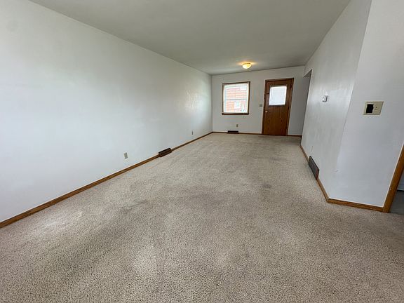3rd image of 2310 Melrose Dr #C