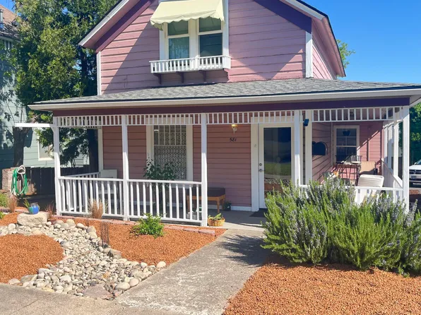 581 E Main St, Ashland, OR 97520