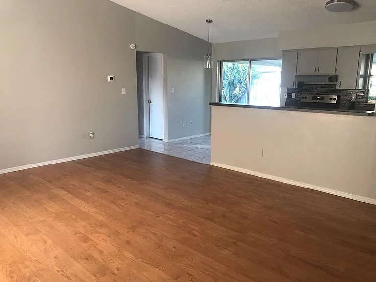 6201 13th Ave — Photo 3