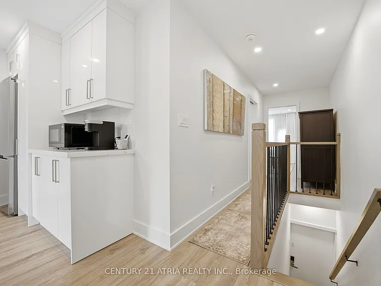 412 Delaware Ave #2 — Photo 4