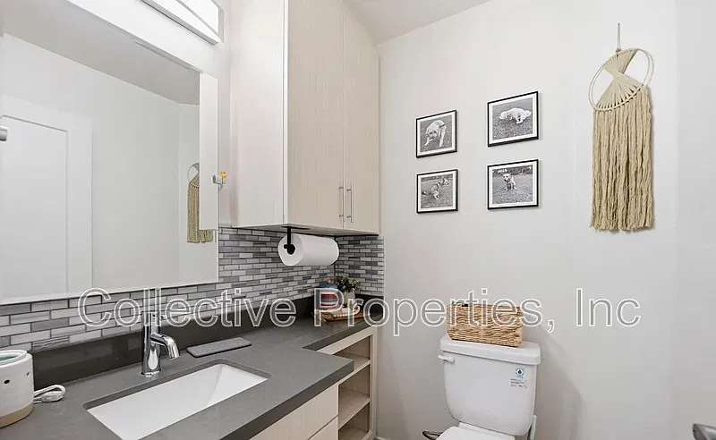 3 bed, 3.0 bath, 1478 sqft, $3,200 — Photo 3