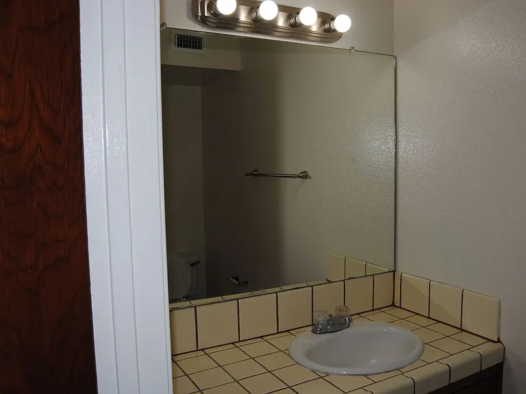 3520 Ashe Rd #1-4 — Photo 5