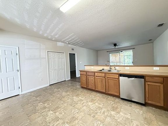 5th image of 4880 Greenhill St