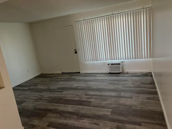 175 E James St, Rialto, CA