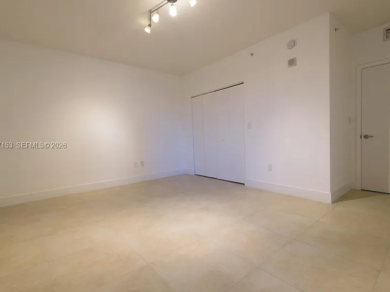 18800 29th Ave #427 — Photo 8