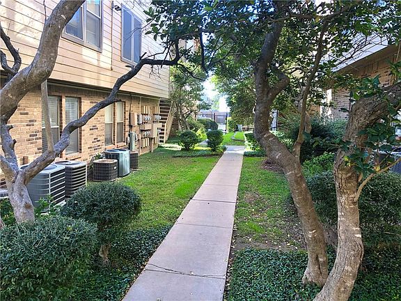5th image of 5608 Cougar Dr APT 112