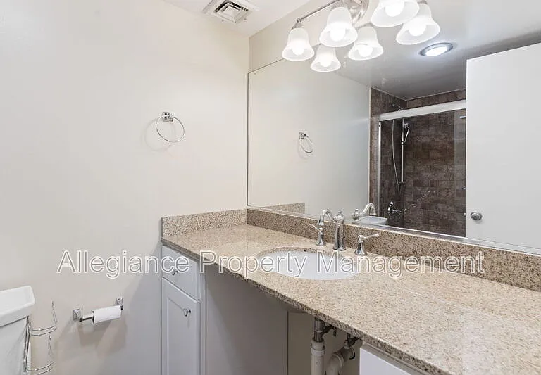 203 Yoakum Pkwy #1116 — Photo 11