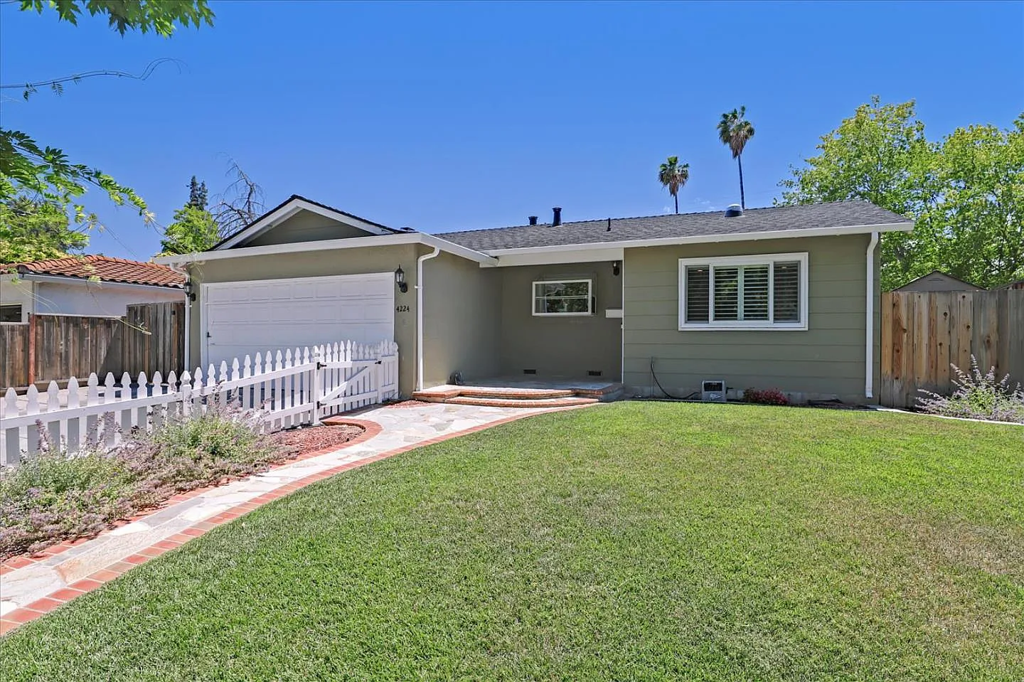 4224 Latimer Ave photo 1