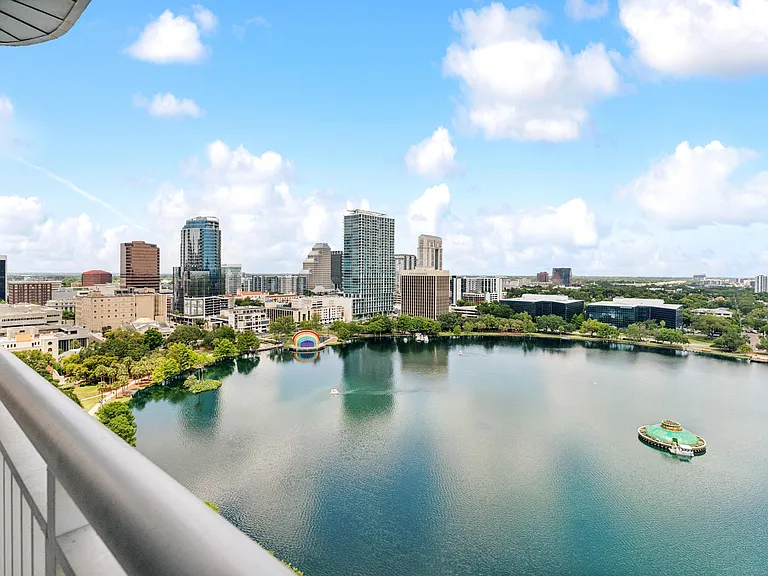 Ideally Located in Downtown Orlando