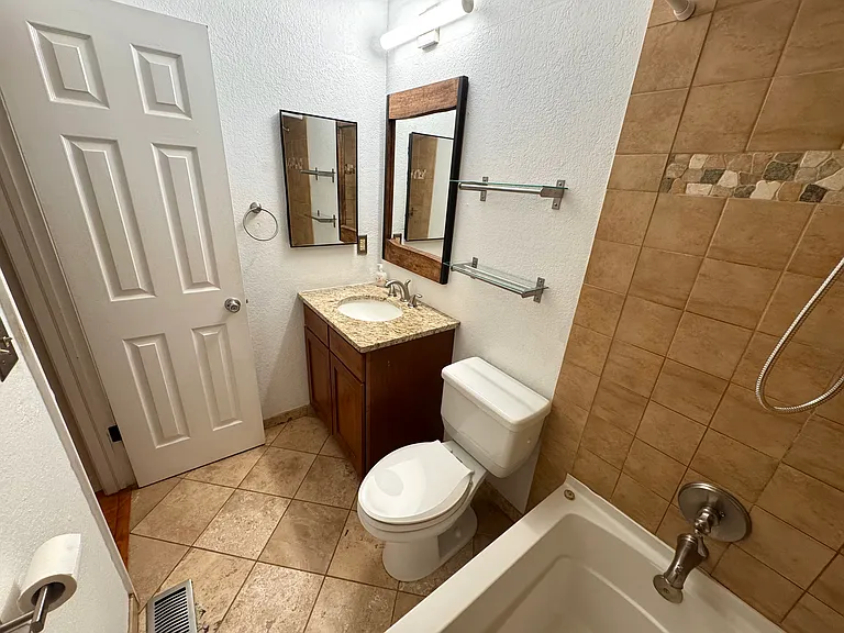 6048 Gunbarrel Ave — Photo 10