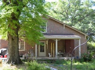 8350 Louisville Dr, Winston, GA 30187
