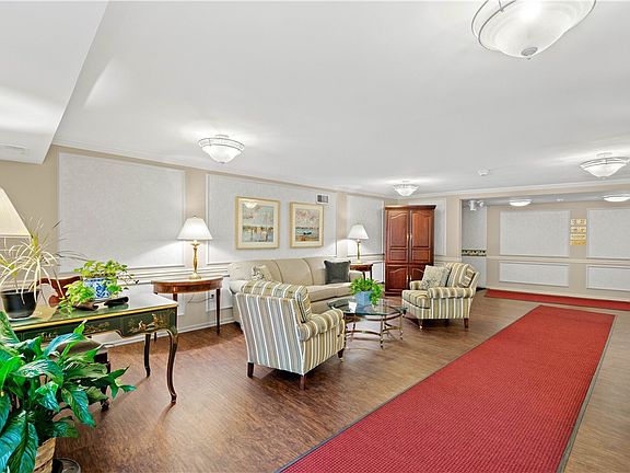 4th image of 1500 Cochran Rd APT 910