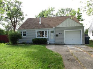 1360 E Park Rd, Grand Island, NY 14072