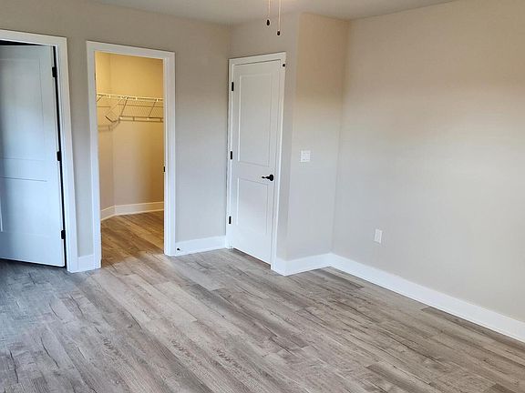 5th image of 3608 Basal St