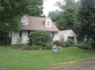 2805 Nice St, Levittown, PA 19056