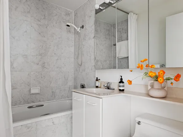 2 South End Avenue image 11 of 16