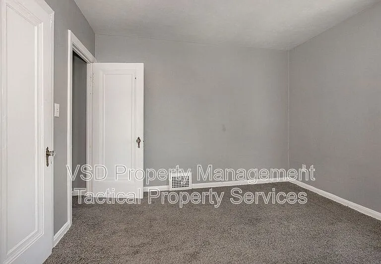 14717 Milverton Rd #UP — Photo 26