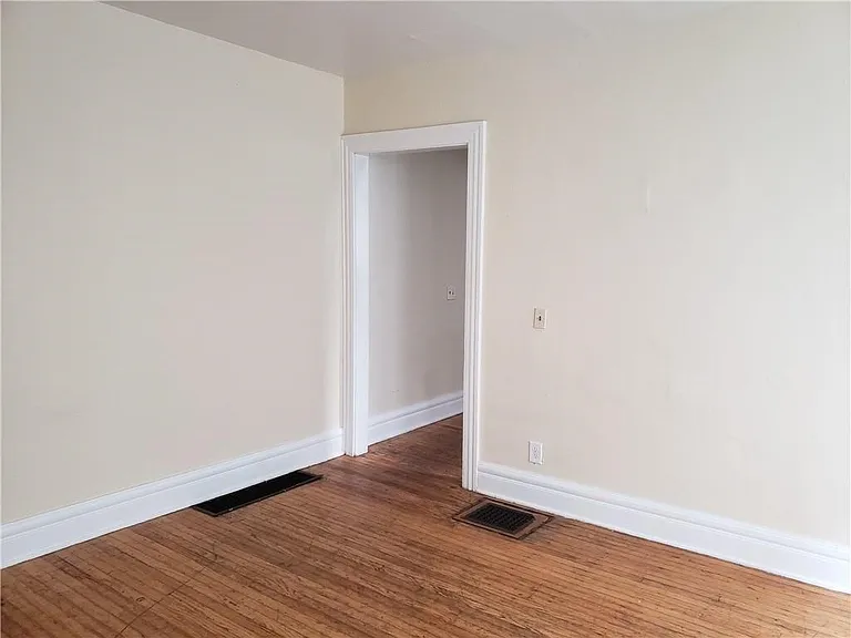 36 Berkshire St — Photo 7
