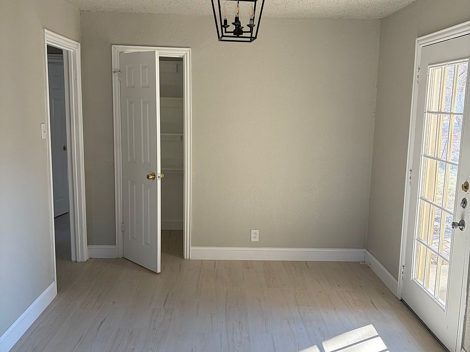 1st image of 509 Valentine Ln