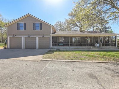 159 Dockside Cir, Lake Tapawingo, MO, 64015