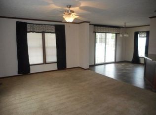 288 Fawn Meadow Dr, Batavia, OH 45103
