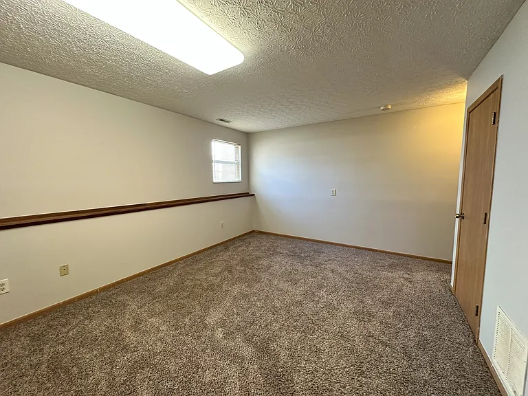 4049 Sandy Ridge Dr — Photo 17