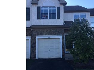 106 Mountain View Dr, West Chester, PA 19380