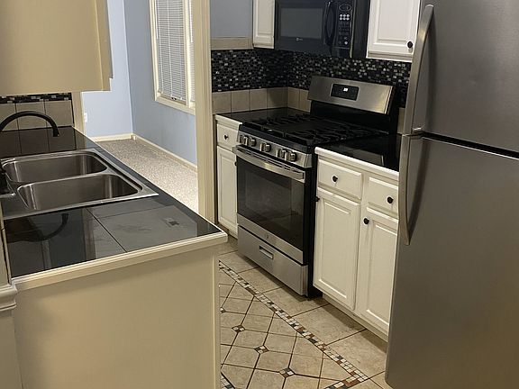 3rd image of 6120 Corona Ave
