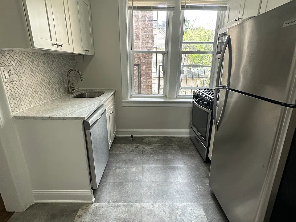 255 Grant Ave #4B
