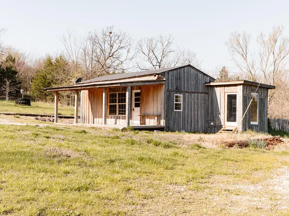 2280 E 360th Road, Louisburg, MO 65685