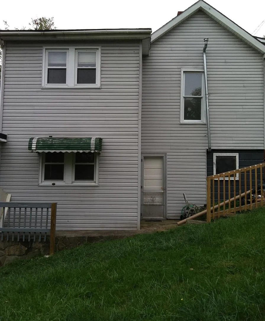 4 bed, 1365 sqft, $1,000 — Photo 2