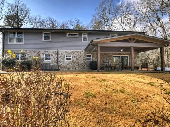 117 Milam St, Blue Ridge, GA 30513