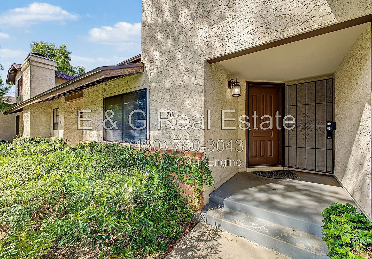 3 bed, 2.5 bath, 1430 sqft, $1,850 — Photo 2
