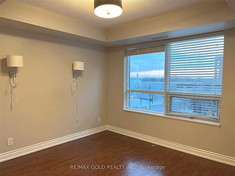 75 S Town Centre Blvd #508 — Photo 11