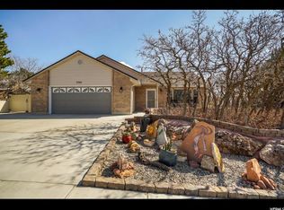 5750 S Oakwood Dr, South Ogden, UT 84405
