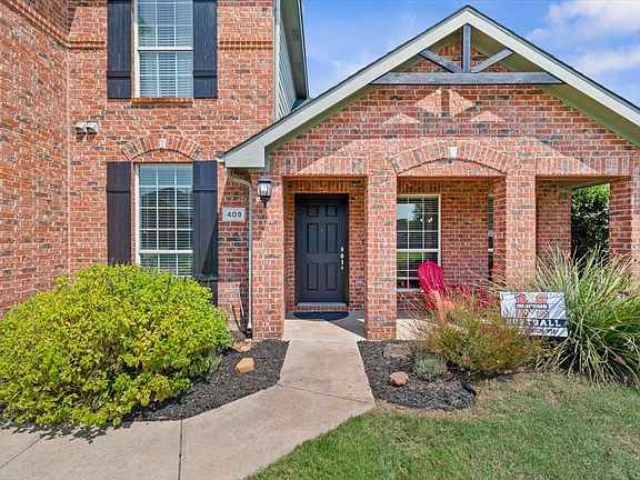 4th image of 409 Springtree Rd