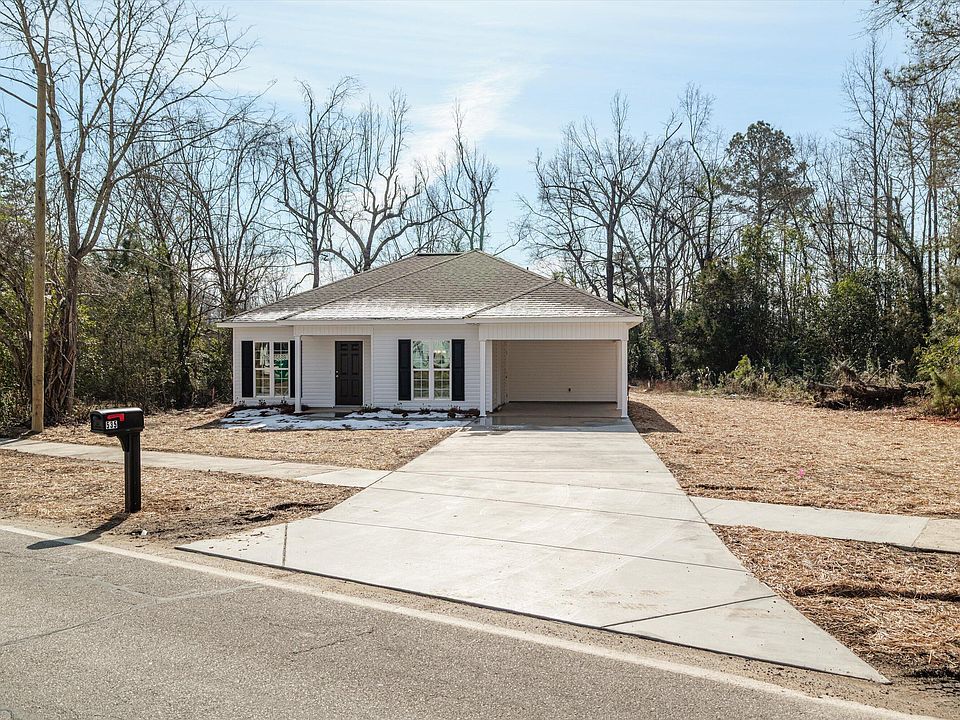 1st image of 535 White Oak Street