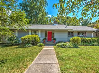 115 Outer Dr, Oak Ridge, TN 37830