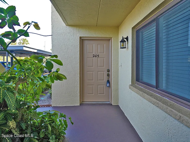 220 S 5th St #205 — Photo 26