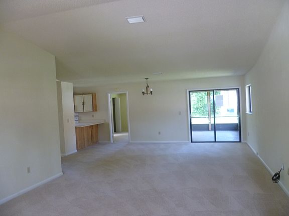 2nd image of 36 Belvedere Ln