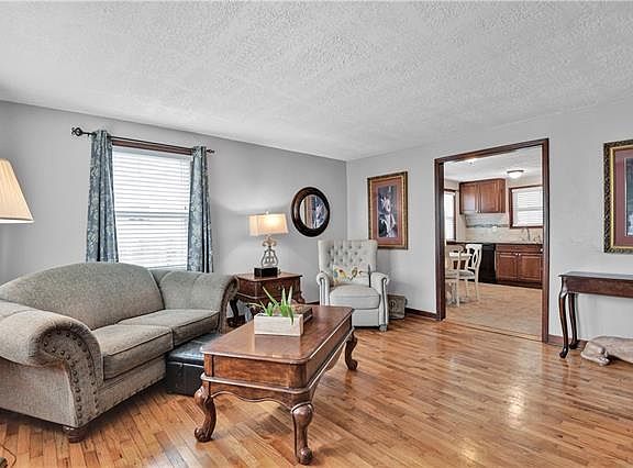 3rd image of 8604 England St