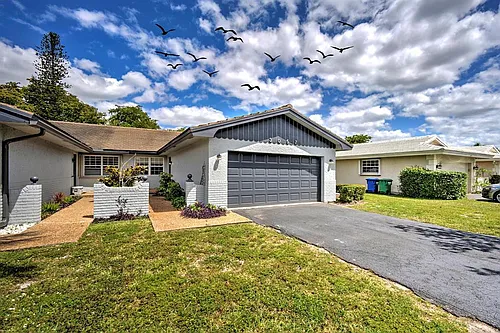 3057 NW 103rd Ln Photo 1