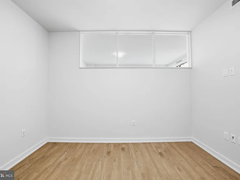 1625 Eckington Pl NE #413 — Photo 18