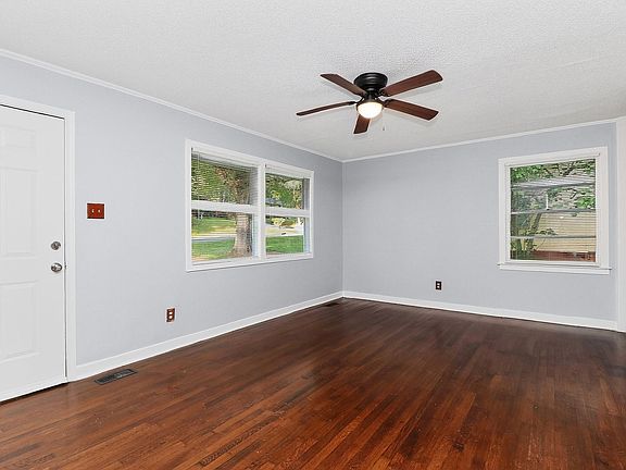3rd image of 2135 Purser Dr