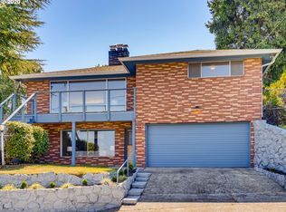 906 NE Stafford St, Portland, OR