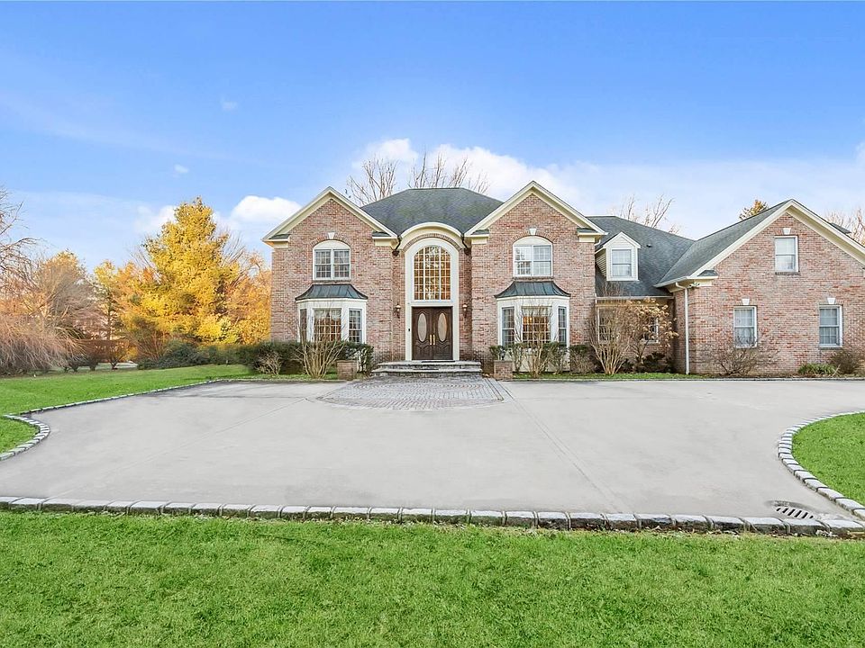 1st image of 3 Hickory Drive