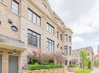 2037 Queensborough Gate, Mississauga, ON L5M0Y1