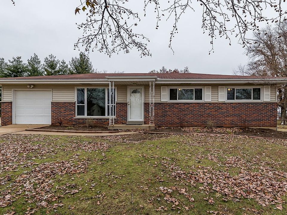 1st image of 2721 Claymont Dr