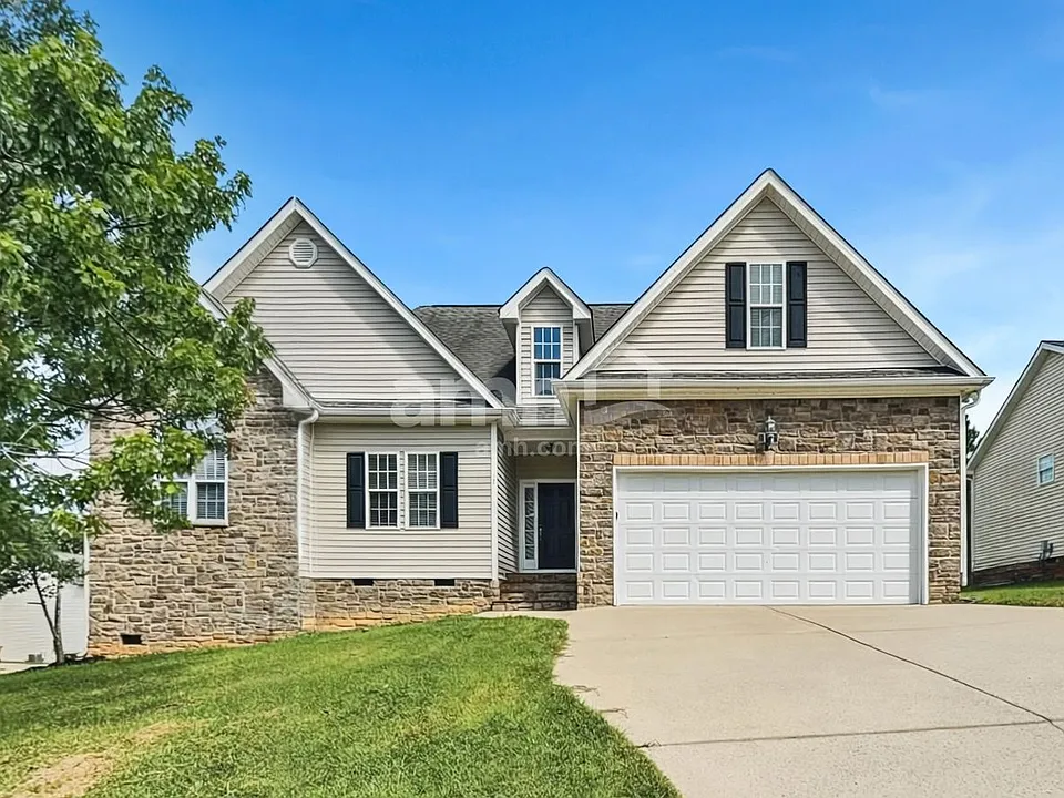 17 Locket Dr